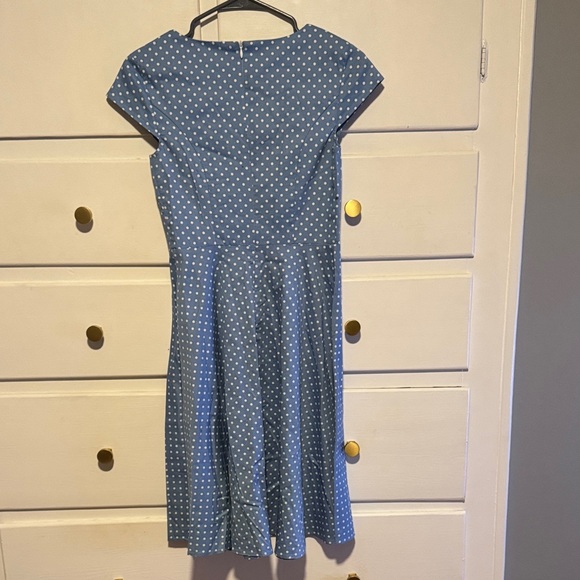 Elegant Blue Polka Dot Midi Dress - Picture 2 of 5